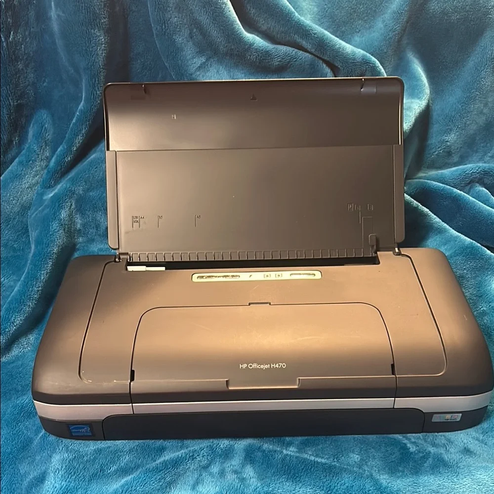 HP Mobile Printer - Silver and Black